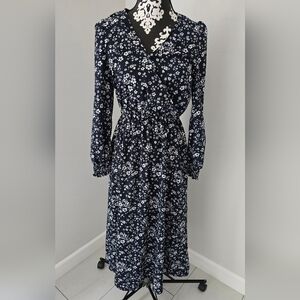 Lark+Grey floral dress size M